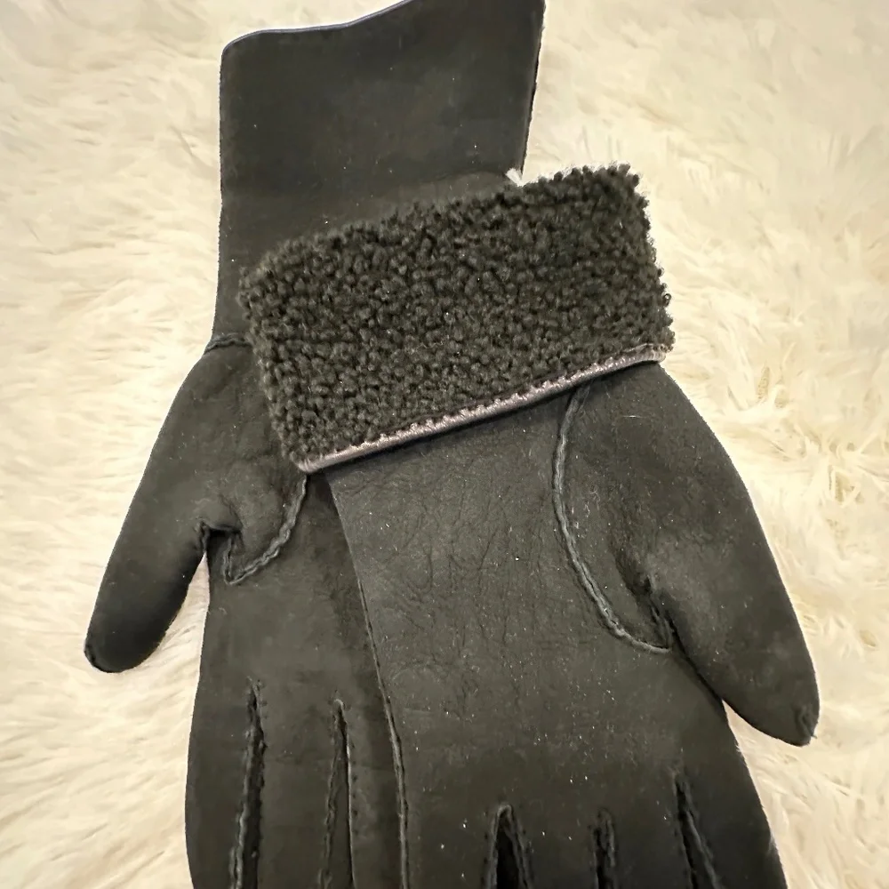 Hermes Black Sheepskin Gloves Size 7 - Picture 2 of 5
